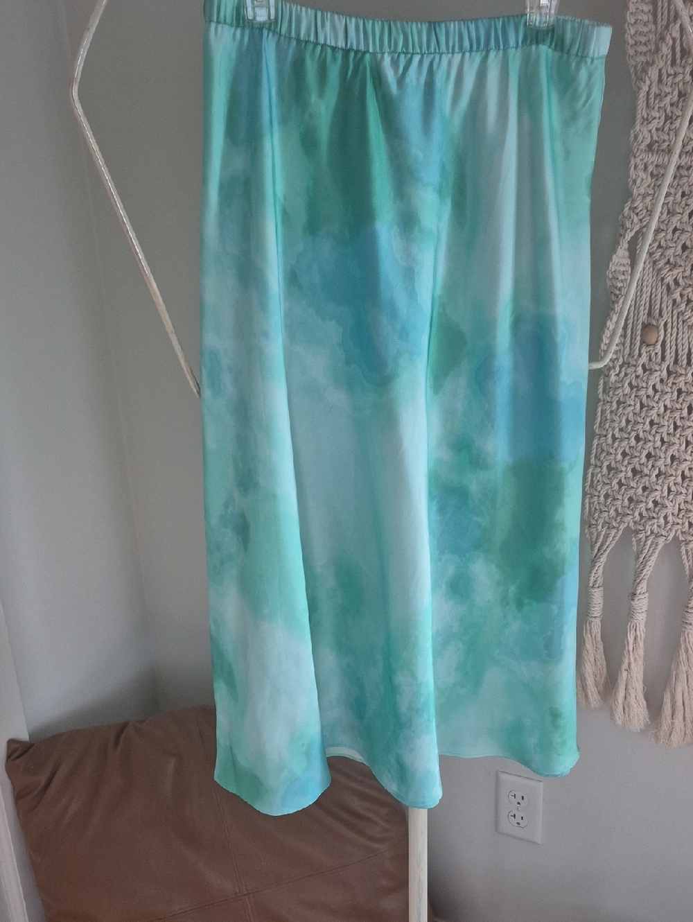 Susan Graver Aqua & Teal Tie-Dye Midi Skirt